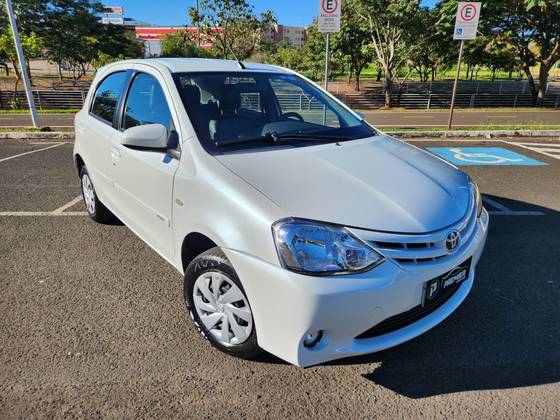 TOYOTA ETIOS 1.5 XS 16V FLEX 4P AUTOMÁTICO